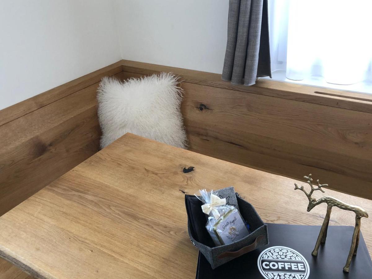 Renovated 3 Rooms Apartment In Ruschein Near Laax Exterior photo