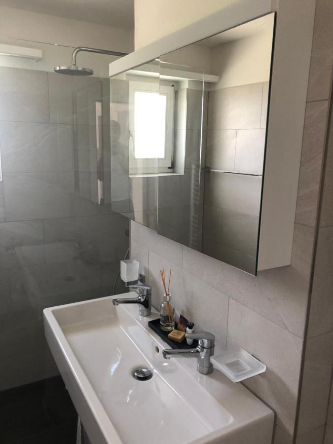 Renovated 3 Rooms Apartment In Ruschein Near Laax Exterior photo